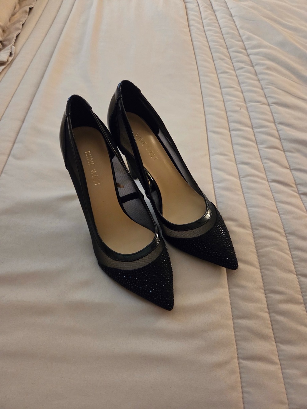 Nine West Black Rhinestone Pointed Toe Pumps Heels Size 7 | NEW